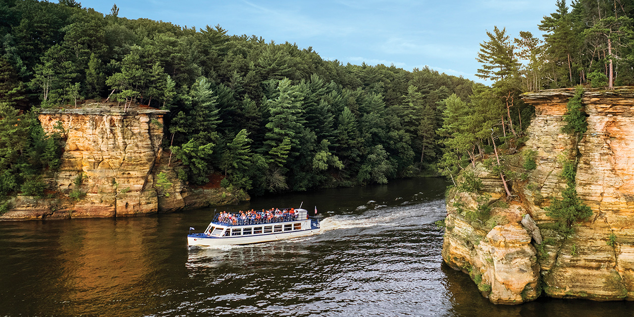 boat tours at wisconsin dells